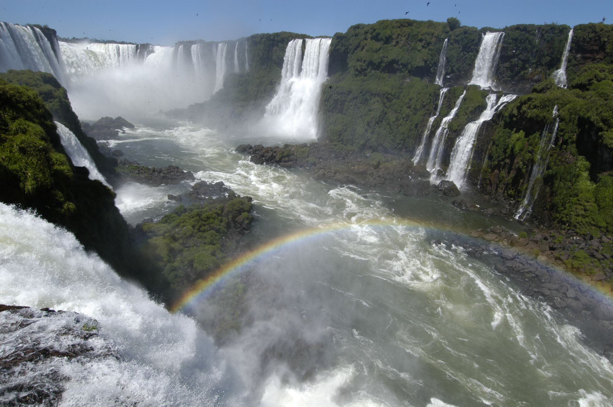 Download this Iguaz Falls Brazil picture